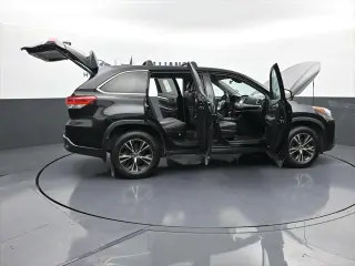 Toyota Highlander 2018 LE Plus 4dr SUV