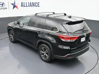 Toyota Highlander 2018 LE Plus 4dr SUV