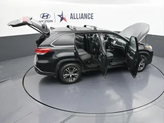 Toyota Highlander 2018 LE Plus 4dr SUV