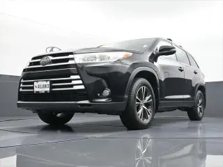 Toyota Highlander 2018 LE Plus 4dr SUV