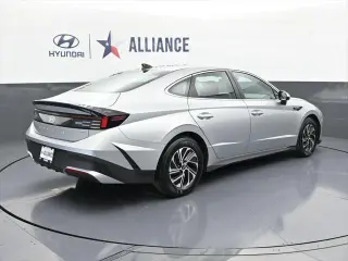 Hyundai SONATA Hybrid 2026 Blue 4dr Sedan