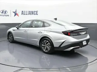 Hyundai SONATA Hybrid 2026 Blue 4dr Sedan