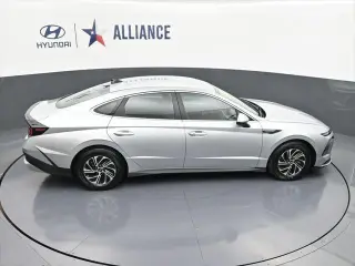 Hyundai SONATA Hybrid 2026 Blue 4dr Sedan