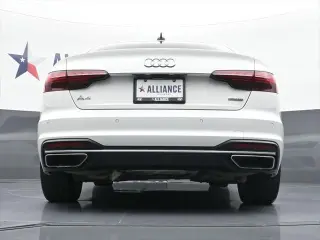Audi A4 2022 AWD quattro S line Premium Plus 45 TFSI 4dr Sedan