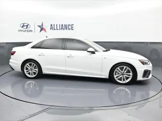 Audi A4 2022 AWD quattro S line Premium Plus 45 TFSI 4dr Sedan