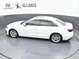 Audi A4 2022 AWD quattro S line Premium Plus 45 TFSI 4dr Sedan