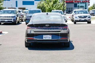 Hyundai ELANTRA Hybrid 2022 Limited 4dr Sedan