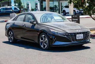 Hyundai ELANTRA Hybrid 2022 Limited 4dr Sedan