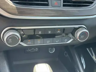 Nissan Altima 2024 2.5 SV 4dr Sedan