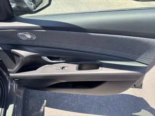 Hyundai ELANTRA 2025 Limited 4dr Sedan