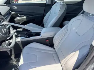 Hyundai ELANTRA 2025 Limited 4dr Sedan
