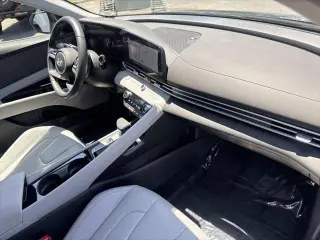 Hyundai ELANTRA 2025 Limited 4dr Sedan