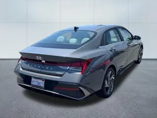 Hyundai ELANTRA 2025 Limited 4dr Sedan