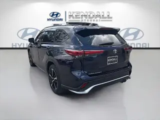 Toyota Highlander 2021 XSE 4dr SUV