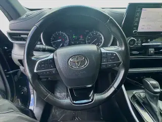 Toyota Highlander 2021 XSE 4dr SUV
