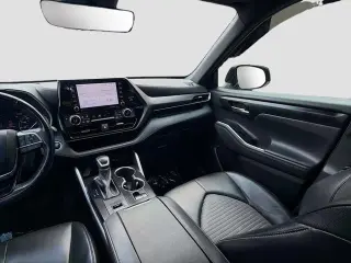 Toyota Highlander 2021 XSE 4dr SUV