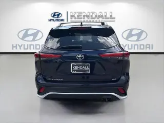 Toyota Highlander 2021 XSE 4dr SUV