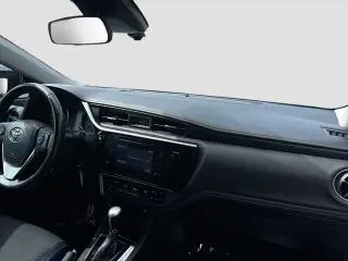 Toyota Corolla 2017 SE 4dr Sedan 6M