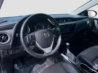 Toyota Corolla 2017 SE 4dr Sedan 6M