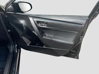 Toyota Corolla 2017 SE 4dr Sedan 6M