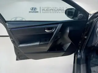 Toyota Corolla 2017 SE 4dr Sedan 6M