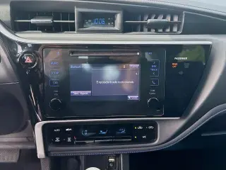 Toyota Corolla 2017 SE 4dr Sedan 6M