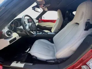 Mazda MX-5 Miata 2021 Grand Touring 2dr Convertible 6A
