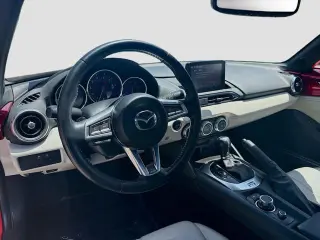 Mazda MX-5 Miata 2021 Grand Touring 2dr Convertible 6A