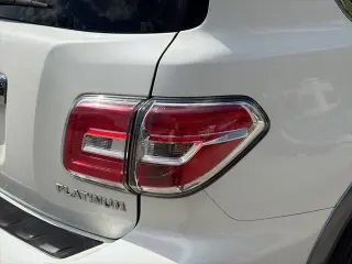 Nissan Armada 2017 4x2 Platinum 4dr SUV