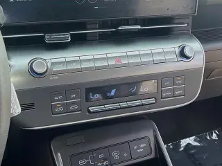 Hyundai KONA 2024 Limited 4dr Crossover