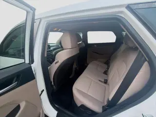 Hyundai TUCSON 2021 SE 4dr SUV