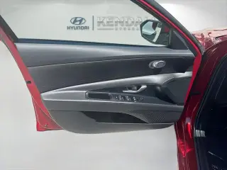 Hyundai ELANTRA 2025 SE 4dr Sedan