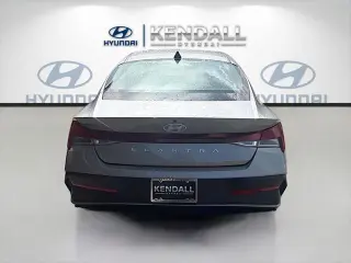 Hyundai ELANTRA 2025 SE 4dr Sedan