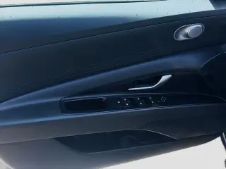 Hyundai ELANTRA 2025 SE 4dr Sedan