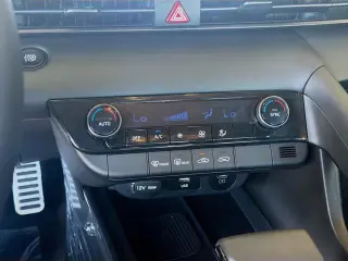 Hyundai ELANTRA 2026 SEL Sport 4dr Sedan