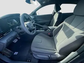 Hyundai ELANTRA 2026 SEL Sport 4dr Sedan
