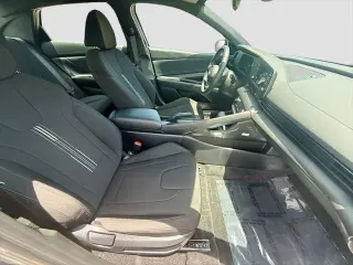 Hyundai ELANTRA 2026 SEL Sport 4dr Sedan