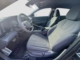 Hyundai ELANTRA 2026 SEL Sport 4dr Sedan