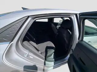 Hyundai ELANTRA 2026 SEL Sport Premium 4dr Sedan