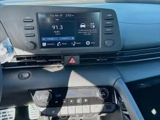 Hyundai ELANTRA 2026 SEL Sport Premium 4dr Sedan