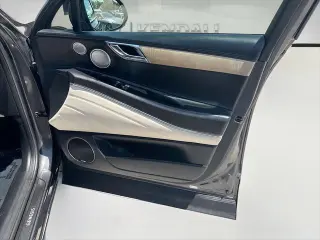 Genesis GV80 2022 AWD 2.5T 4dr SUV