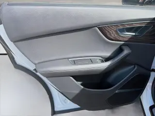 Audi Q8 2023 AWD quattro Prestige 55 TFSI 4dr SUV