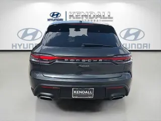 Porsche Macan 2023 AWD 4dr SUV