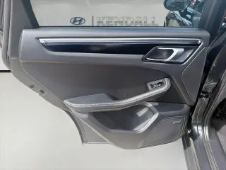 Porsche Macan 2023 AWD 4dr SUV