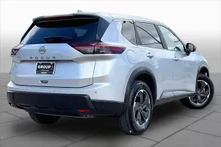 Nissan Rogue 2025 SV 4dr Crossover