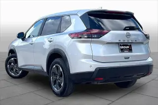 Nissan Rogue 2025 SV 4dr Crossover