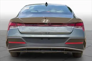 Hyundai ELANTRA 2026 SE 4dr Sedan