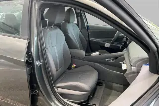 Hyundai ELANTRA 2026 SE 4dr Sedan