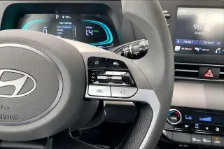 Hyundai ELANTRA Hybrid 2025 Blue 4dr Sedan