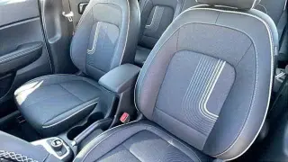 Hyundai VENUE 2025 Limited 4dr Crossover